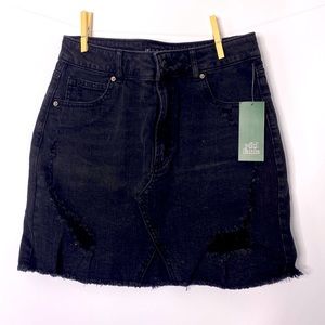 Wild Fable distressed black denim skirt